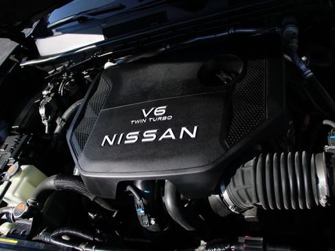 Certified 2025 Nissan Armada Platinum Reserve AWD/4WD image 36