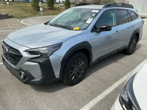 Certified 2025 Subaru Outback Onyx Edition image 5