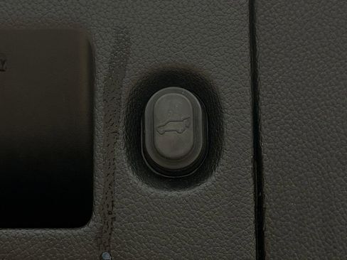 Used 2020 Chevrolet Tahoe LT RWD image 30