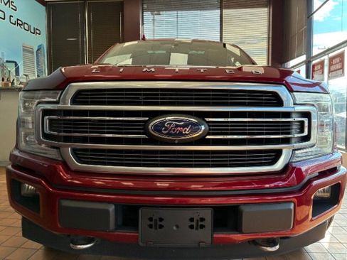 Used 2018 Ford F150 Limited w/ Trailer Tow Package image 4