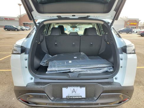 New 2026 Nissan Murano SL image 9