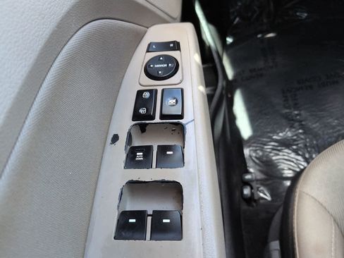 Used 2018 Hyundai Elantra SEL FWD image 21