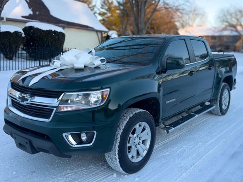 Used 2015 Chevrolet Colorado LT w/ LT Convenience Package image 3