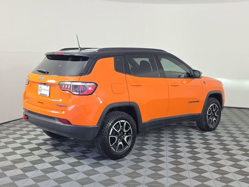 New 2026 Jeep Compass Trailhawk AWD/4WD image 7