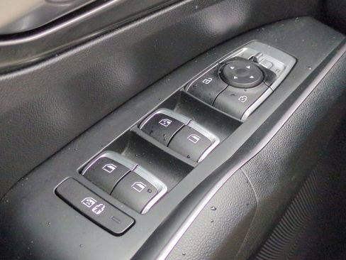 Used 2023 Kia Sorento EX image 24