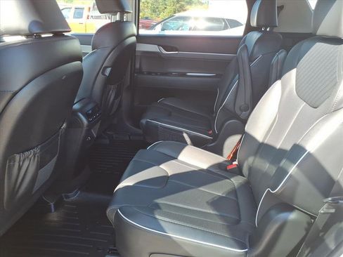 Used 2023 Hyundai Palisade SEL image 14
