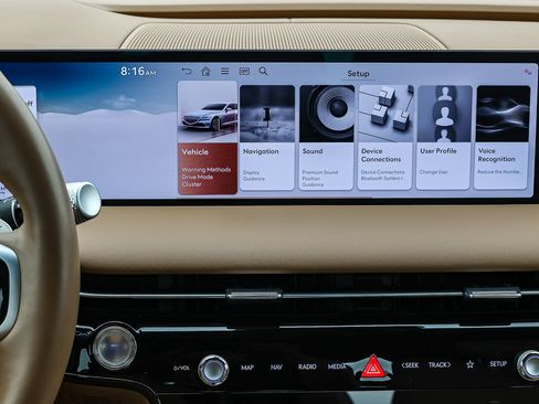 Used 2025 Genesis G80 2.5T image 14