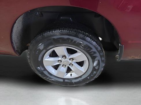 Used 2019 RAM 1500 Express RWD image 28
