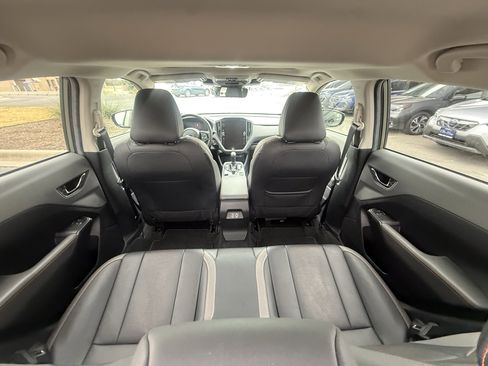 Used 2025 Subaru Crosstrek 2.5i Limited w/ Crosstrek Mirror Package image 10