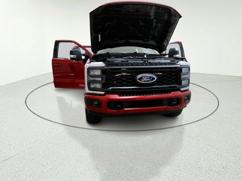 Used 2024 Ford F350 Lariat w/ Sport Appearance Package AWD/4WD image 9