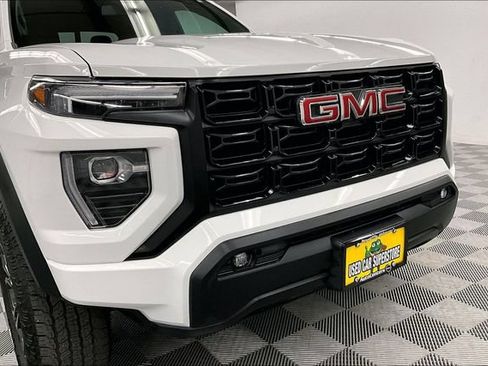 Used 2024 GMC Canyon Elevation w/ Convenience Package AWD/4WD image 34