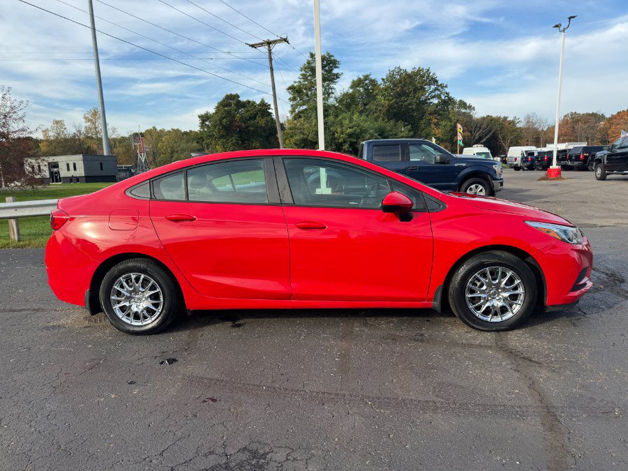 Used 2017 Chevrolet Cruze LS FWD image 6