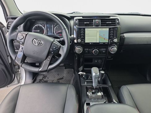 Used 2021 Toyota 4Runner TRD Off-Road Premium w/ Moonroof Package AWD/4WD image 15