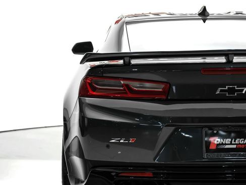 Used 2018 Chevrolet Camaro ZL1 RWD image 43
