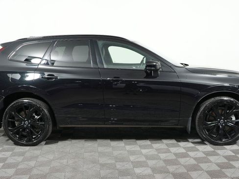 Used 2024 Volvo XC60 T8 Ultimate AWD/4WD image 5