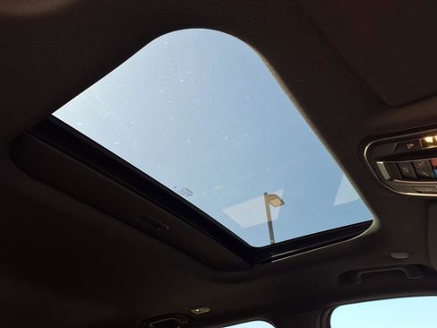 New 2025 Jeep Grand Cherokee Altitude image 8