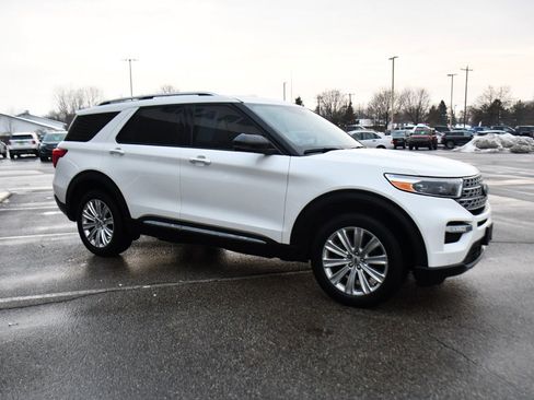 Used 2023 Ford Explorer Limited w/ Limited Technology Package image 8