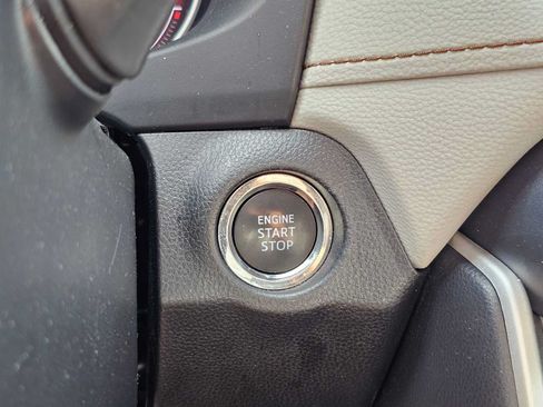 Certified 2025 Toyota RAV4 XLE FWD image 30