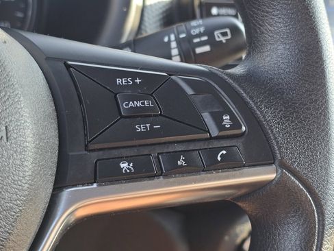 Used 2024 Nissan Kicks SV image 29