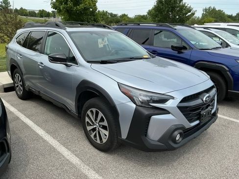 Certified 2024 Subaru Outback Premium AWD/4WD image 5