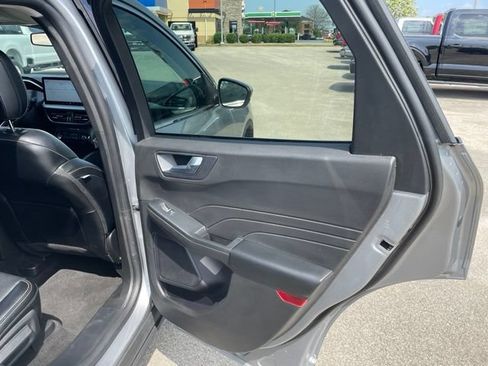Used 2024 Ford Escape Platinum AWD/4WD image 50