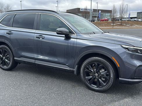 Used 2025 Honda CR-V Sport Touring image 3