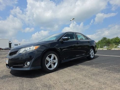 Used 2013 Toyota Camry SE FWD image 8