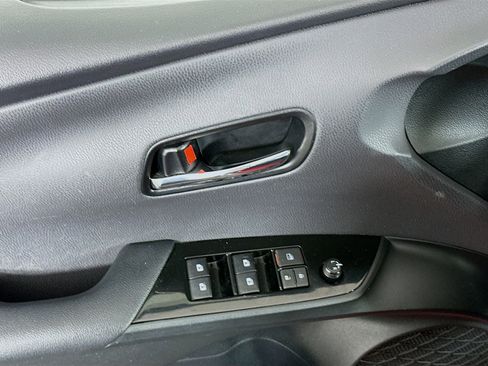 Used 2018 Toyota Prius Prime Plus FWD image 15