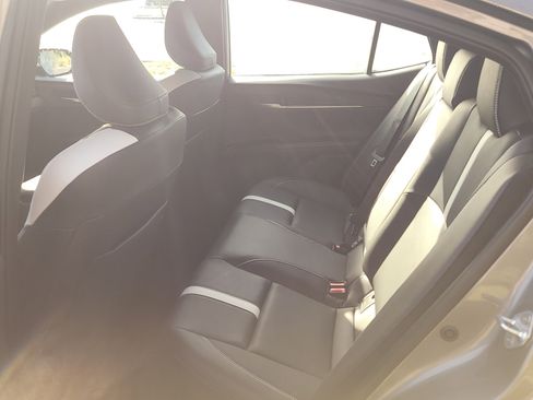 Used 2025 Toyota Camry SE image 13