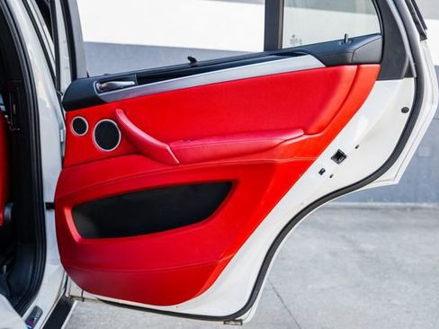 Used 2012 BMW X5 M image 75