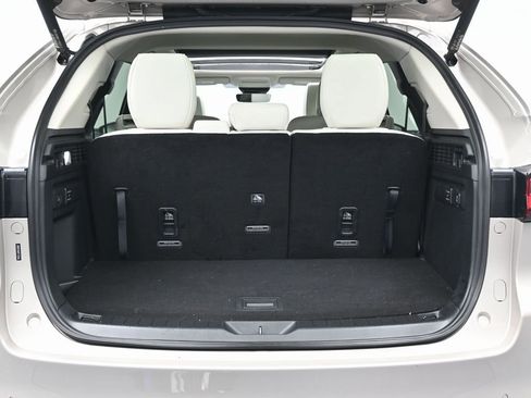 Used 2024 MAZDA CX-90 Plug-In Hybrid w/ Premium Plus image 16