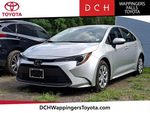 Used 2023 Toyota Corolla LE FWD image 1