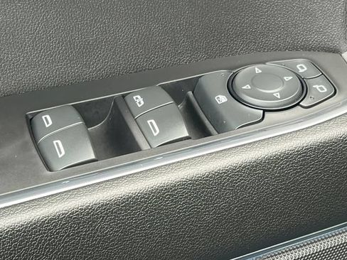 Used 2024 Chevrolet Silverado 1500 LT Trail Boss w/ Convenience Package II AWD/4WD image 23