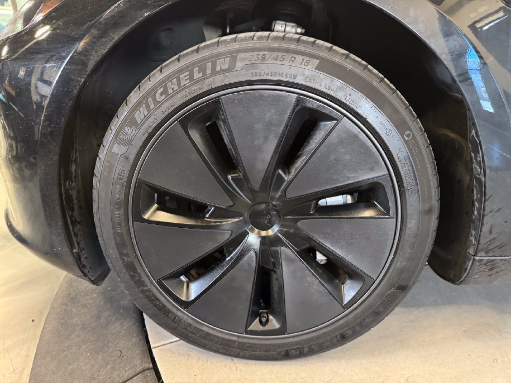 Used 2025 Tesla Model 3 Long Range RWD image 21