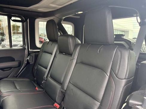 Used 2019 Jeep Wrangler Unlimited Rubicon AWD/4WD image 29