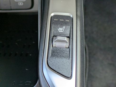 Certified 2023 Kia Sorento S FWD image 26