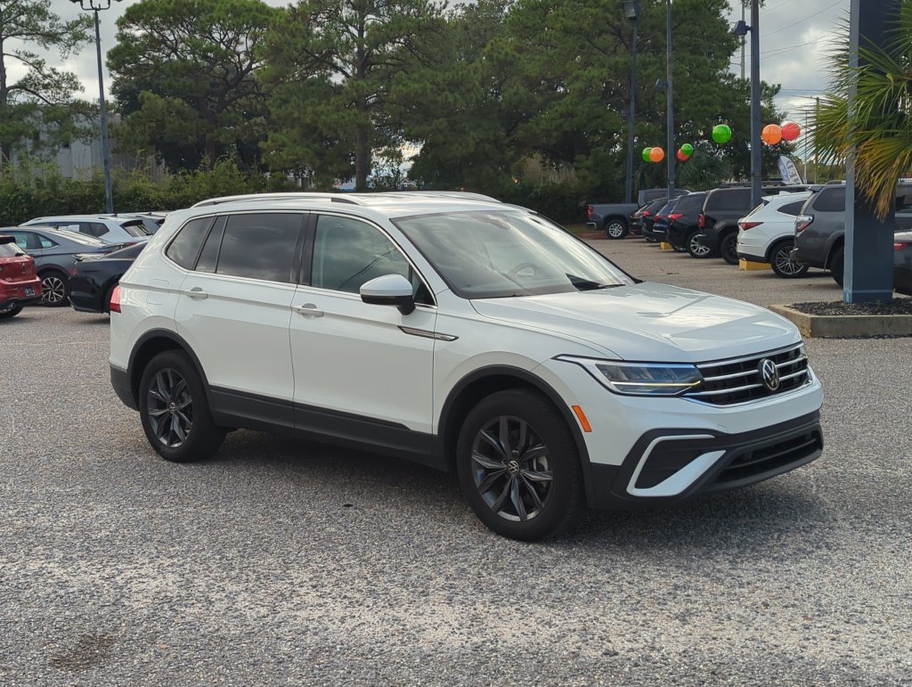 Used 2023 Volkswagen Tiguan SE FWD image 9