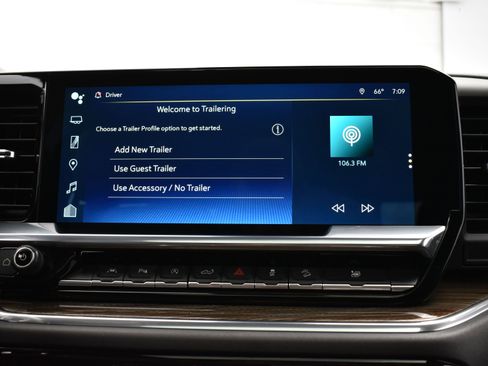 Used 2023 Chevrolet Silverado 1500 RST image 32