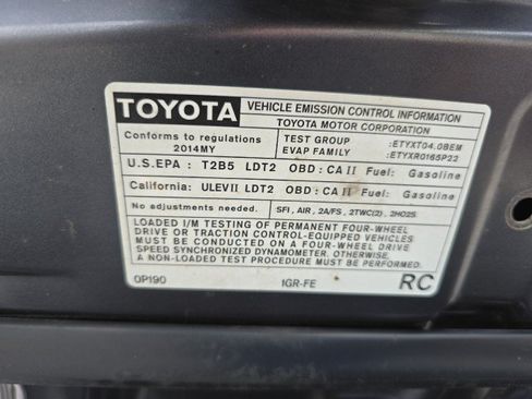 Used 2014 Toyota Tacoma 4x4 Double Cab w/ SR5 Package image 48