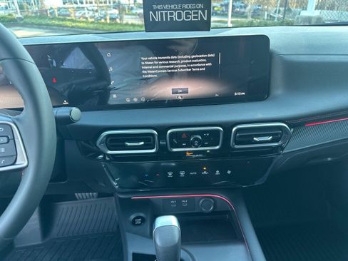 New 2026 Nissan Sentra SR FWD image 27