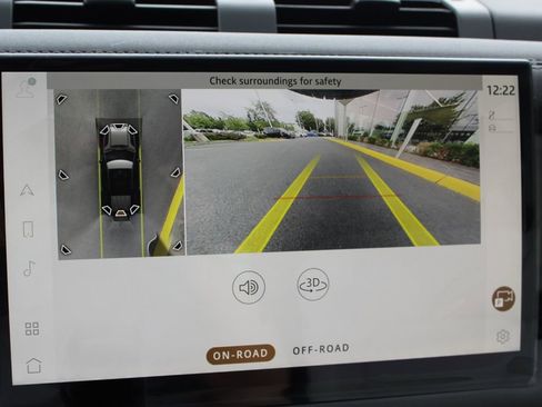 Used 2025 Land Rover Defender 110 S image 15