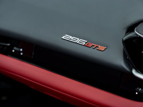 Used 2023 Ferrari 296 GTS RWD image 36