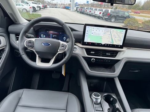 New 2026 Ford Explorer Active w/ Active Comfort Package image 14