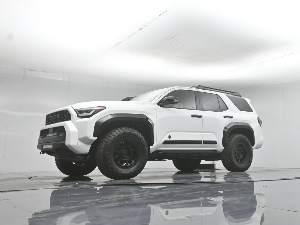 Used 2025 Toyota 4Runner Trailhunter AWD/4WD image 47