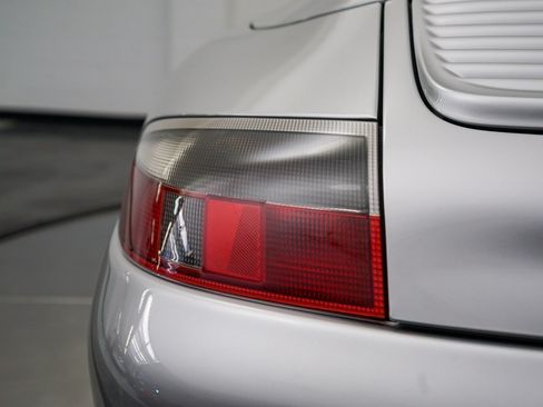 Used 2003 Porsche 911 Carrera RWD image 22