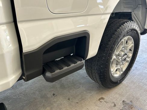 Used 2025 Ford F250 XLT w/ FX4 Off-Road Package AWD/4WD image 15