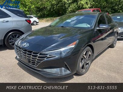 Used 2022 Hyundai Elantra SEL w/ Convenience + Premium Package