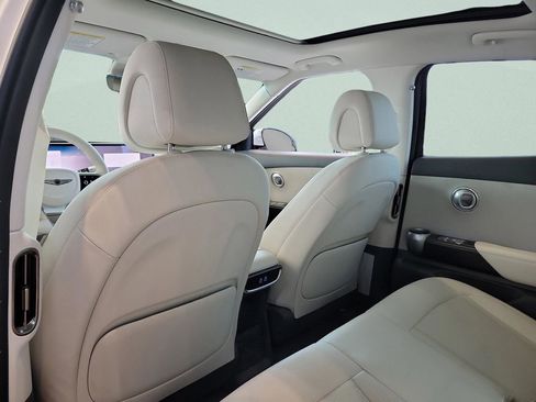 New 2026 Genesis GV60 RWD image 8