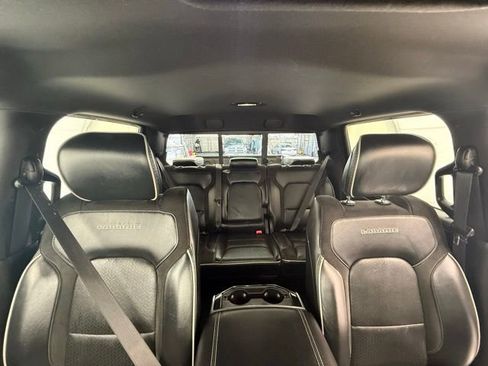 Used 2022 RAM 1500 Laramie AWD/4WD image 11
