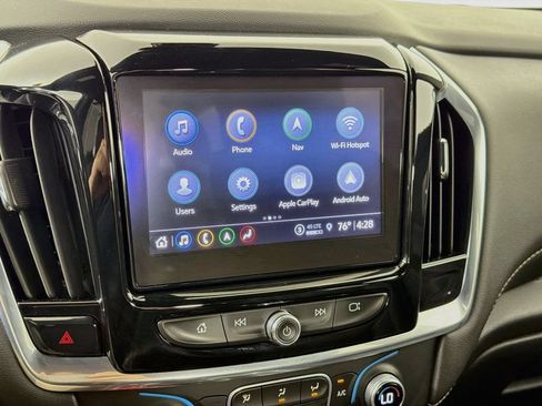 Used 2022 Chevrolet Traverse LT w/ LT Premium Package AWD/4WD image 15